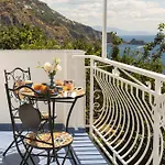 בית נופש Charming Casa Palmarosa , Sea View & Easy Access